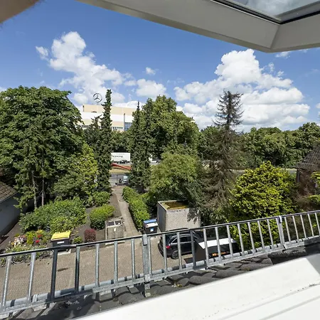 Apartment Immostay S#9 - Balkon Und Parkplatz, Naehe Mercedes Benz, Wifi, 4k Streaming