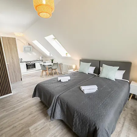 Immostay S#9 - Balkon Und Parkplatz, Naehe Mercedes Benz, Wifi, 4k Streaming Bremen
