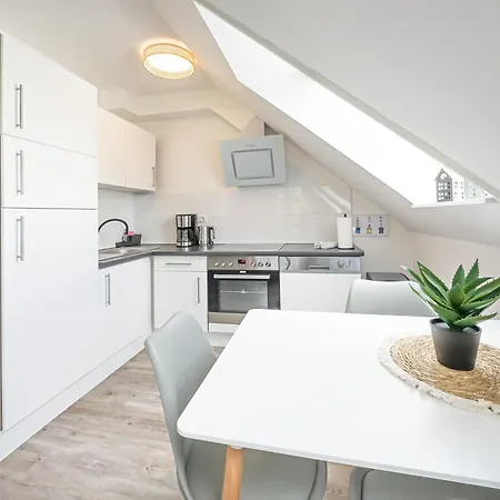 Apartman Immostay S#9 - Balkon Und Parkplatz, Naehe Mercedes Benz, Wifi, 4k Streaming